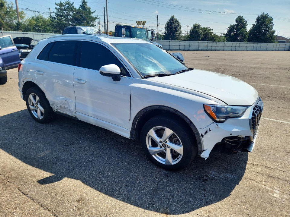 Audi Q3 2022 — Copart