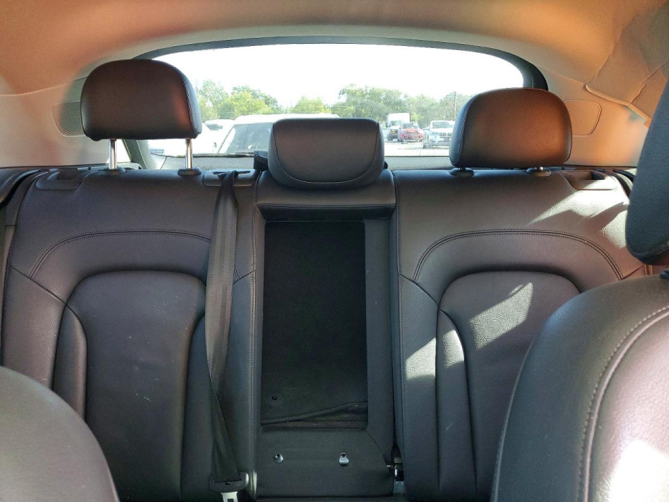 Audi Q3 2016 — Copart