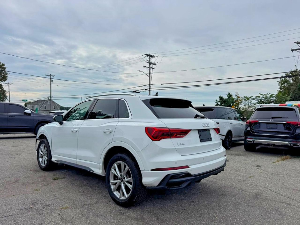 Audi Q3 2023 — Copart