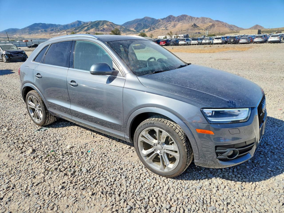 Audi Q3 2015 — Copart