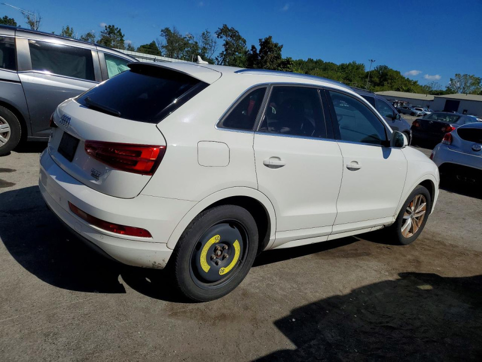 Audi Q3 2016 — Copart