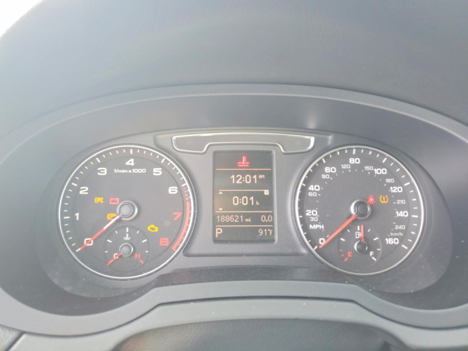 Audi Q3 2017 — Copart