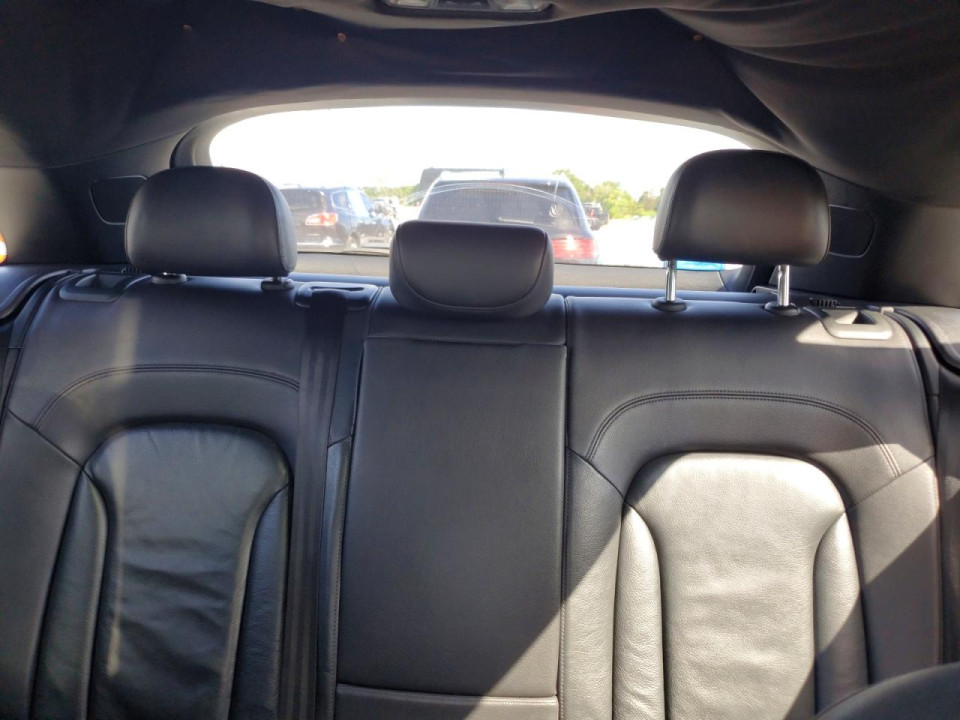 Audi Q3 2017 — Copart