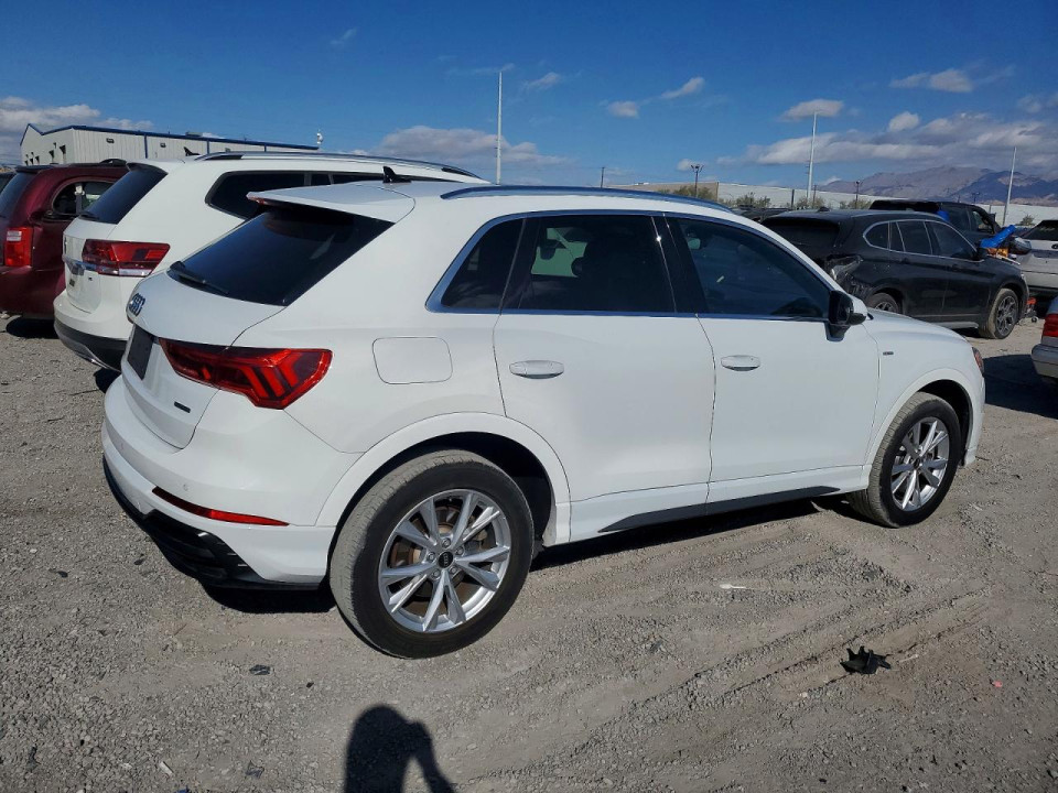 Audi Q3 2022 — Copart