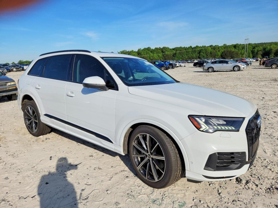 Audi Q7 2024 — Copart