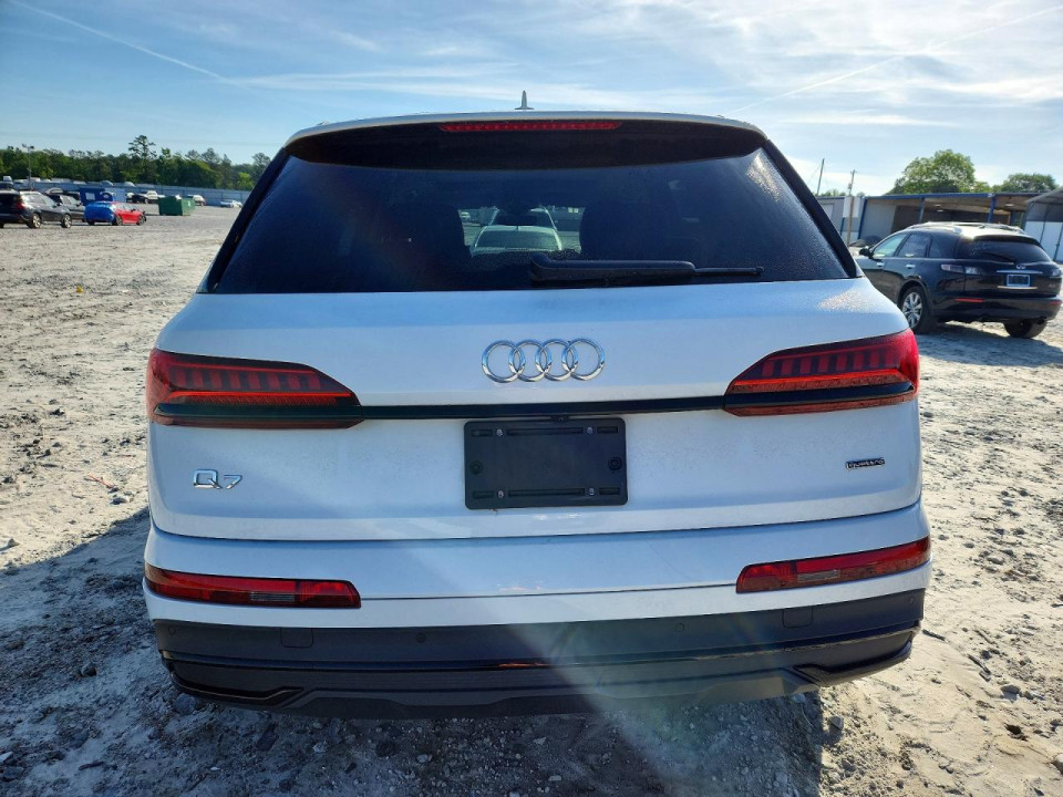Audi Q7 2024 — Copart