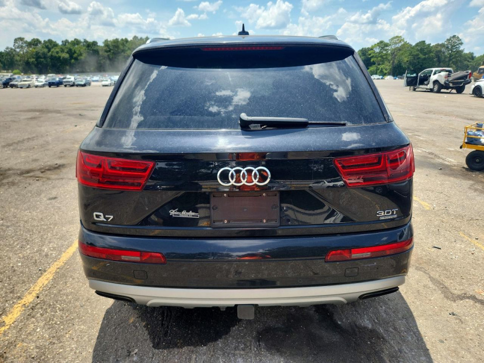 Audi Q7 2017 — Copart