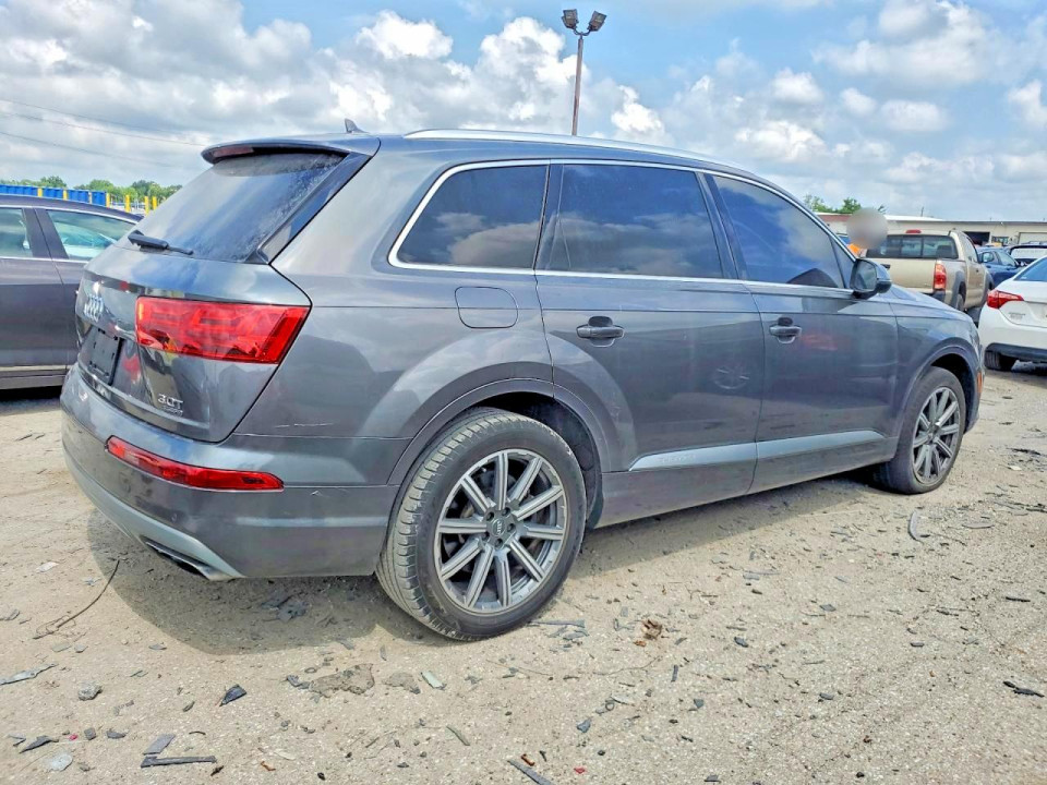 Audi Q7 2018 — Copart