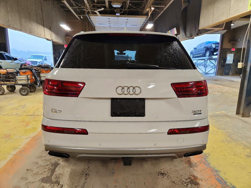 Audi Q7 2018 — Copart