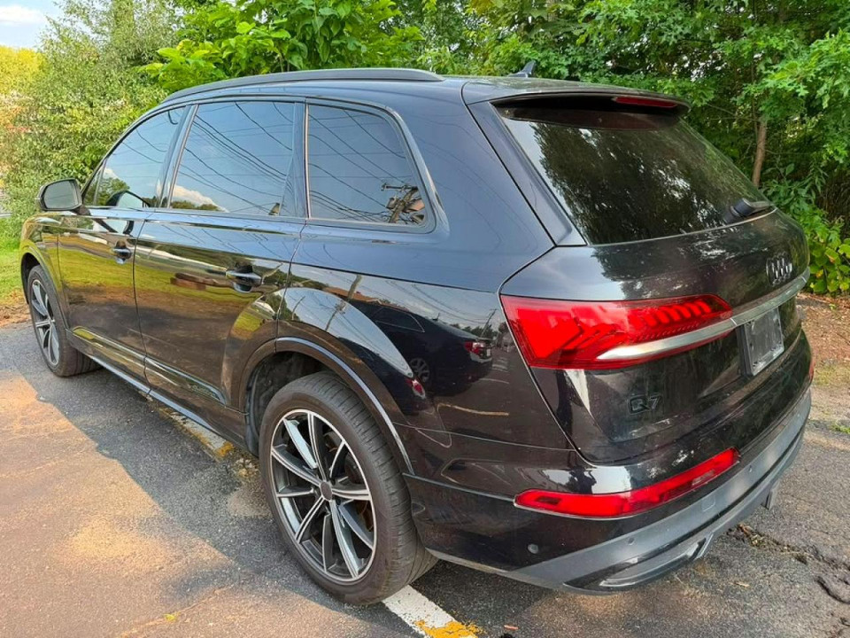 Audi Q7 2021 — Copart