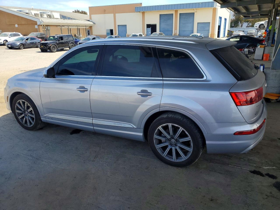 Audi Q7 2017 — Copart