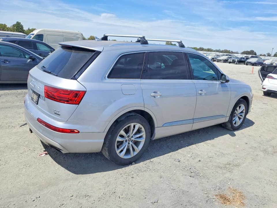 Audi Q7 2018 — Copart