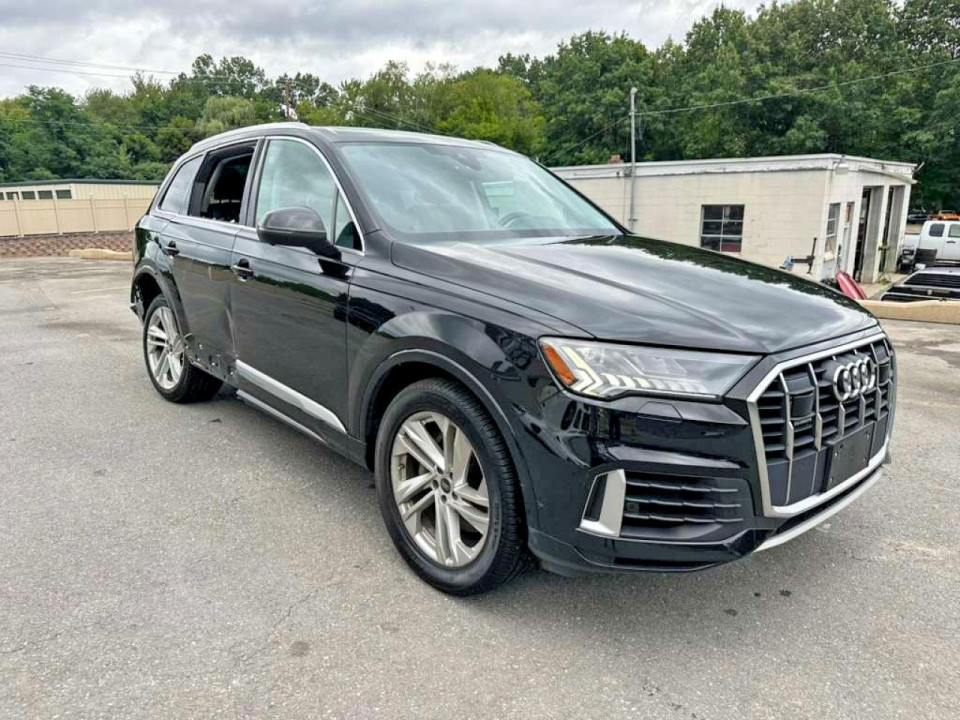 Audi Q7 2024 — Copart