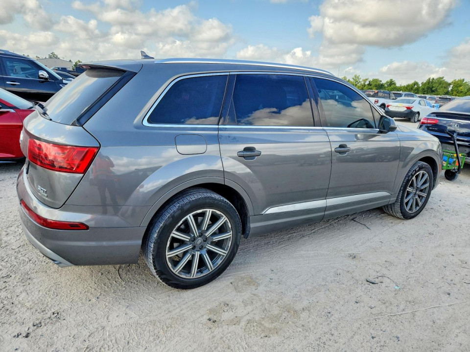 Audi Q7 2017 — Copart