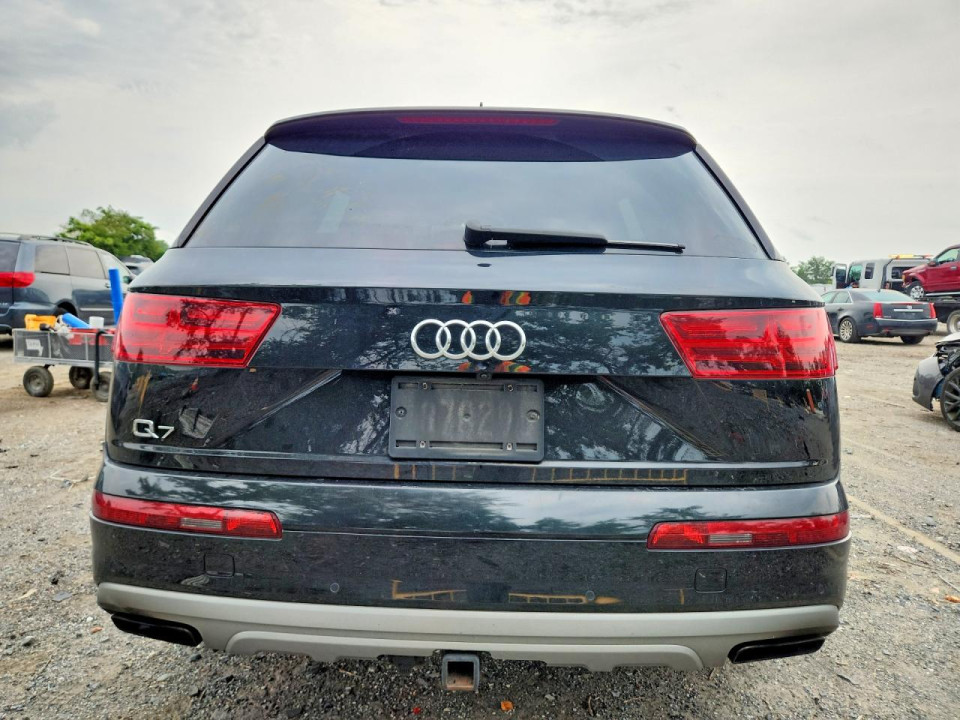 Audi Q7 2019 — Copart