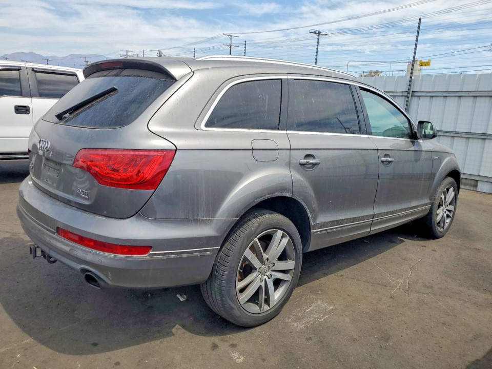 Audi Q7 2015 — Copart