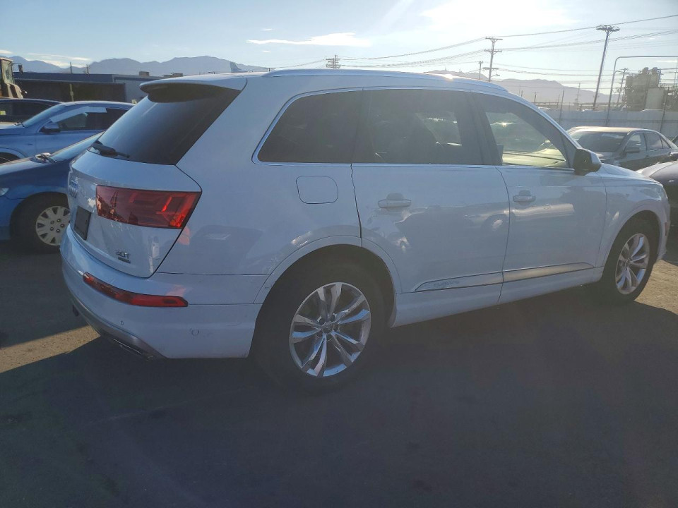 Audi Q7 2018 — Copart