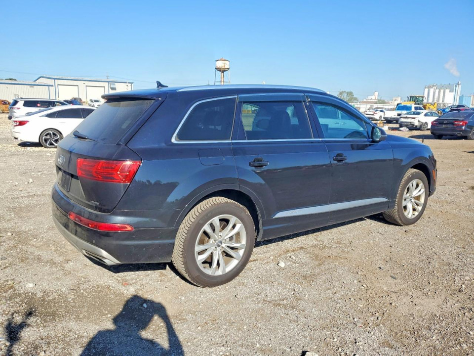 Audi Q7 2017 — Copart