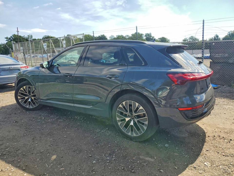 Audi Q8 E-TRON 2024 — Copart