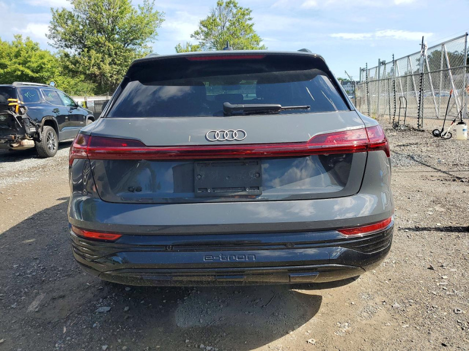 Audi Q8 E-TRON 2024 — Copart