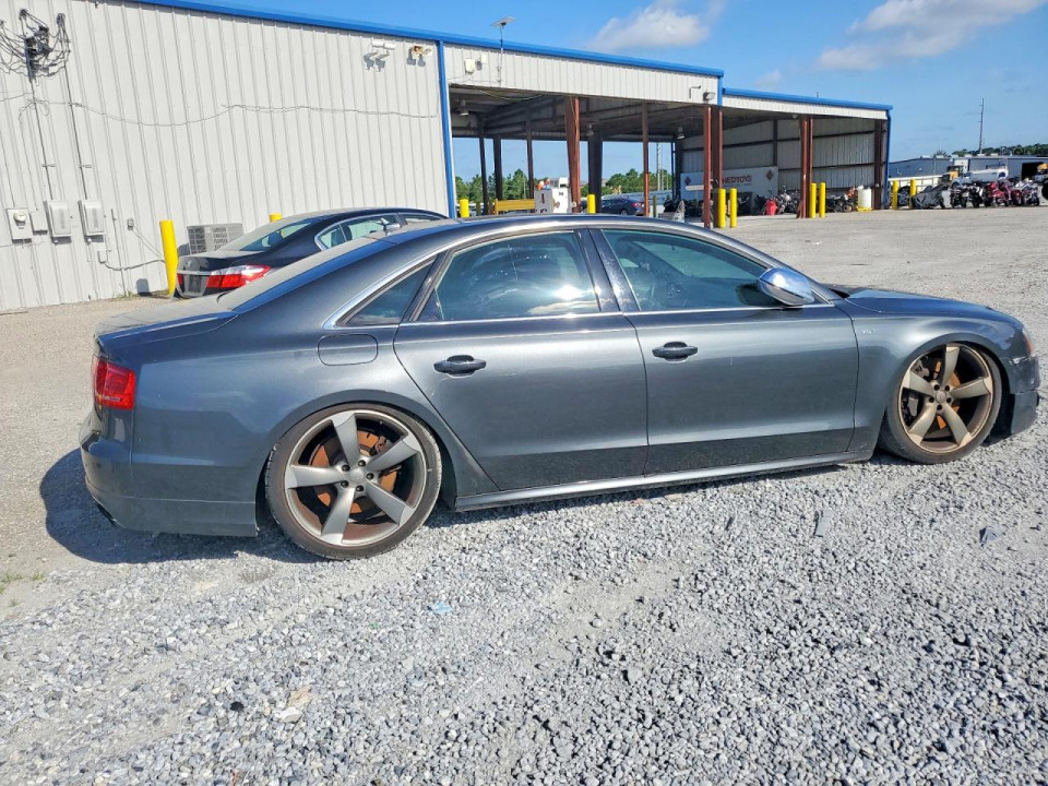 Audi S8 2014 — Copart