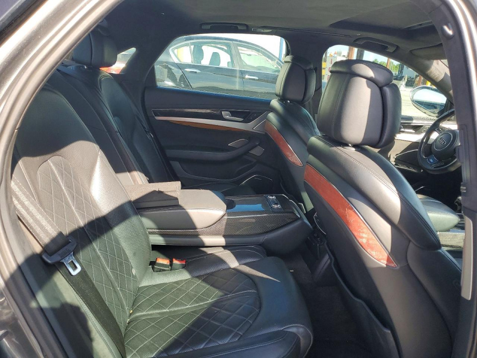 Audi S8 2014 — Copart