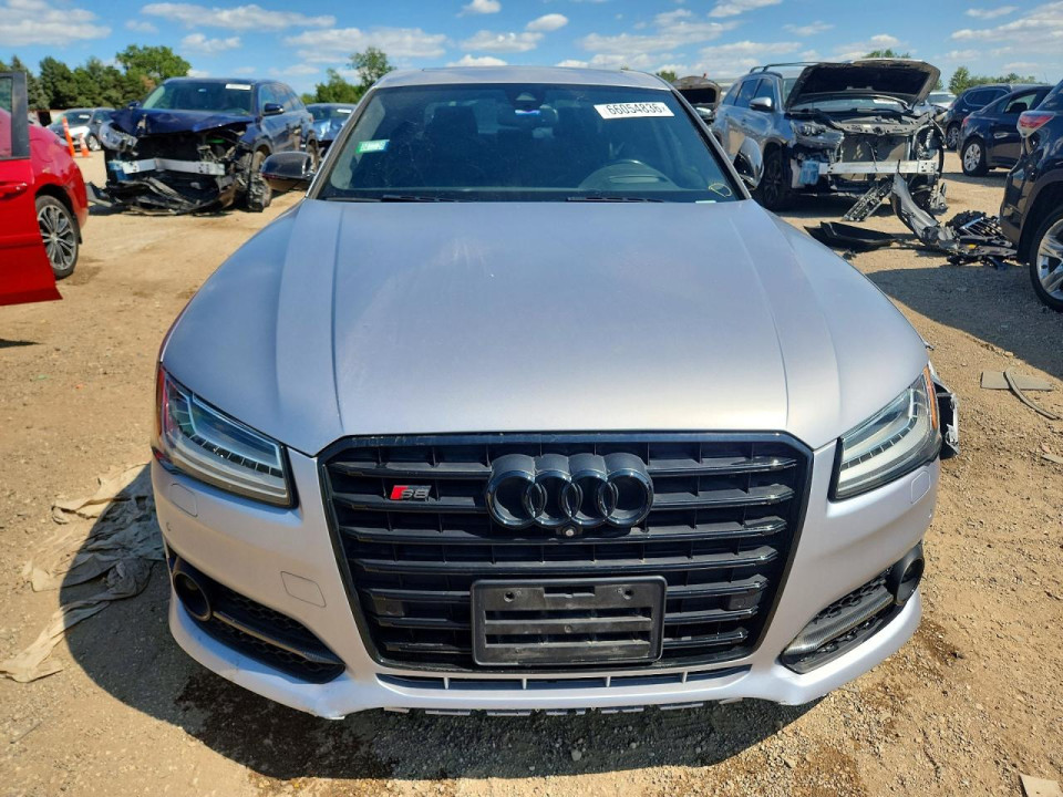 Audi S8 2016 — Copart
