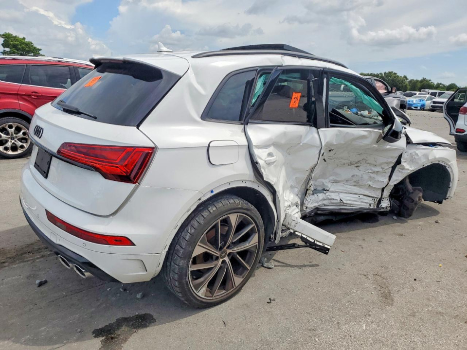 Audi SQ5 2024 — Copart
