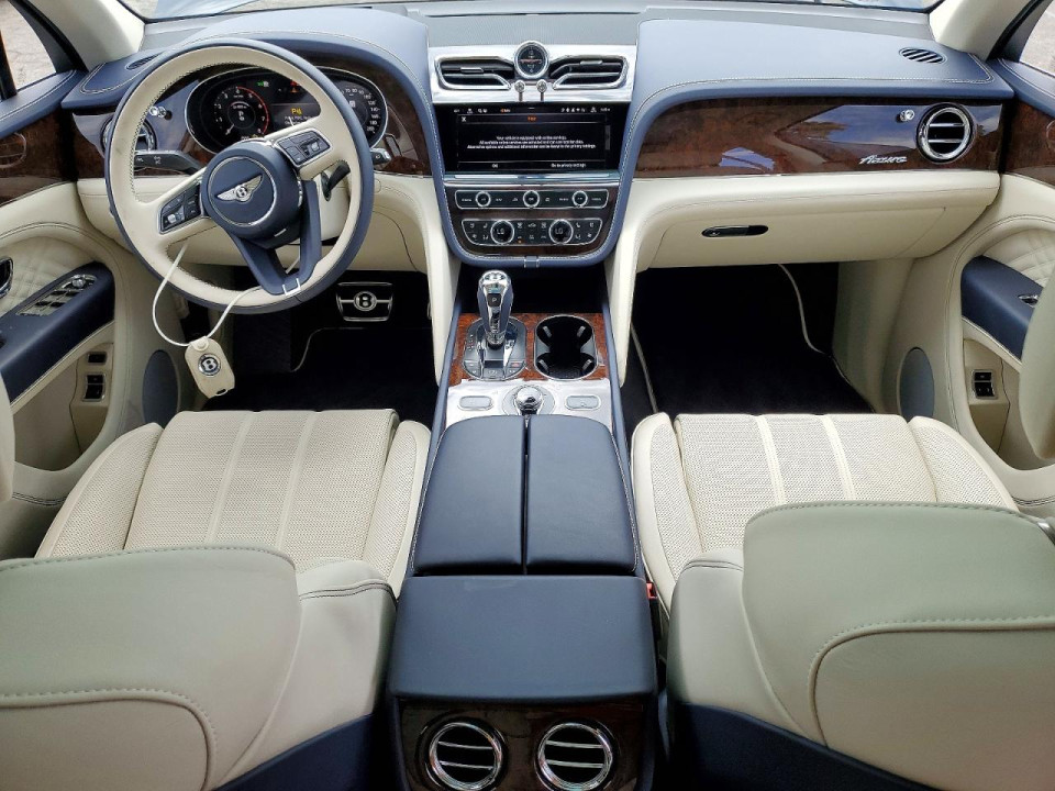 Bentley BENTAYGA 2025 — Copart