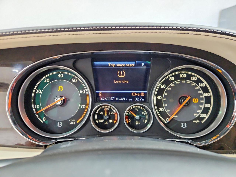 Bentley FLYING SPUR 2014 — Copart