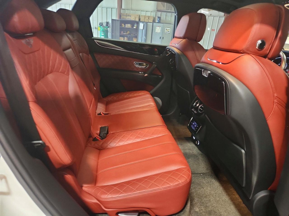 Bentley BENTAYGA 2017 из США