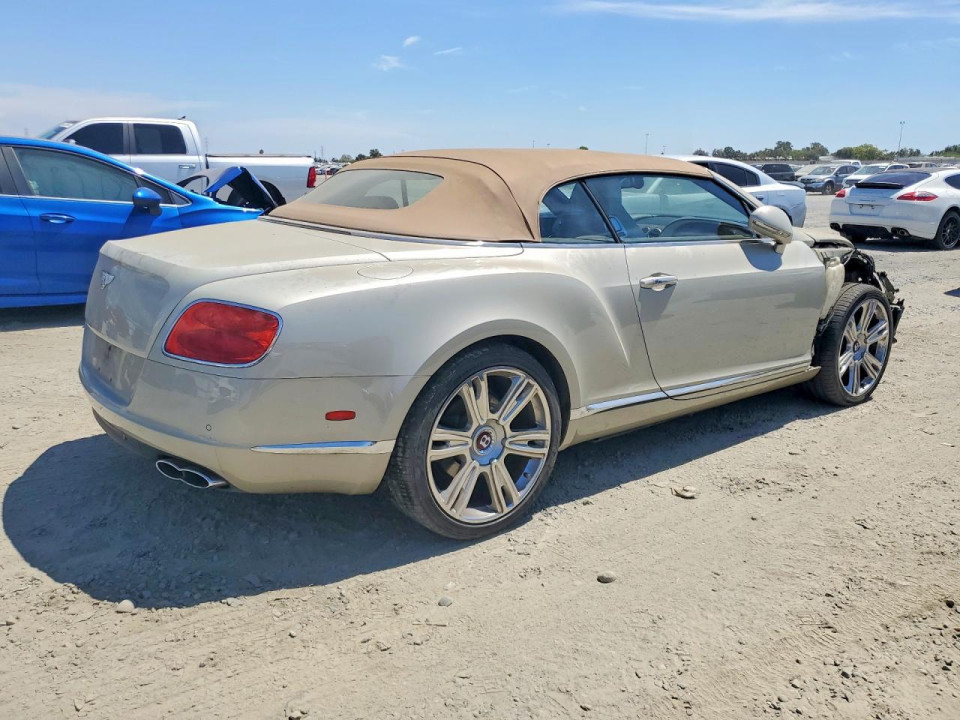 Bentley CONTINENTAL GTC V8 2013 — Copart