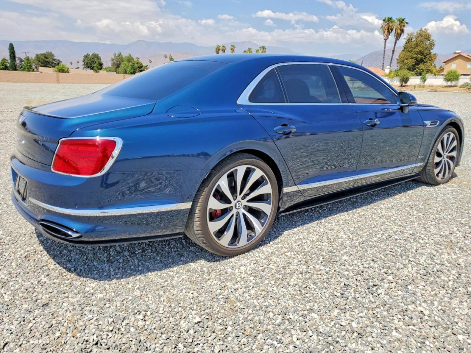 Bentley FLYING SPUR 2022 — Copart