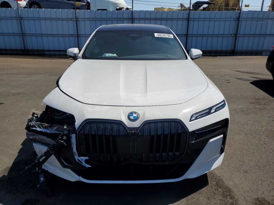 Bmw 7 SERIES 2026 — Copart