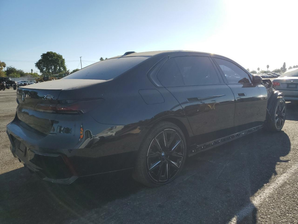 Bmw 7 SERIES 2025 — Copart