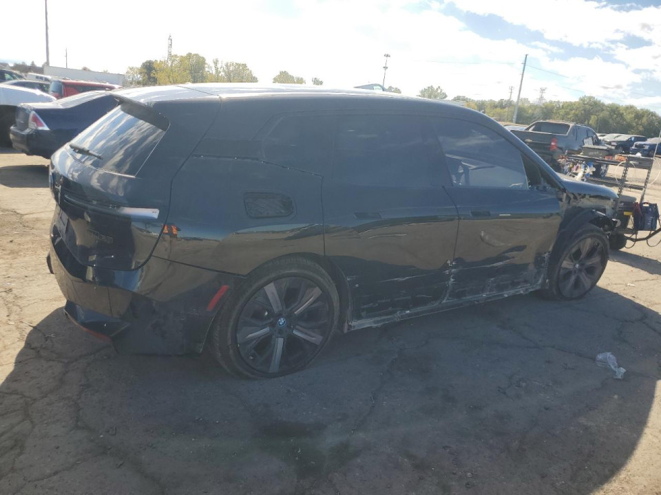 Bmw IX M60 2024 из США