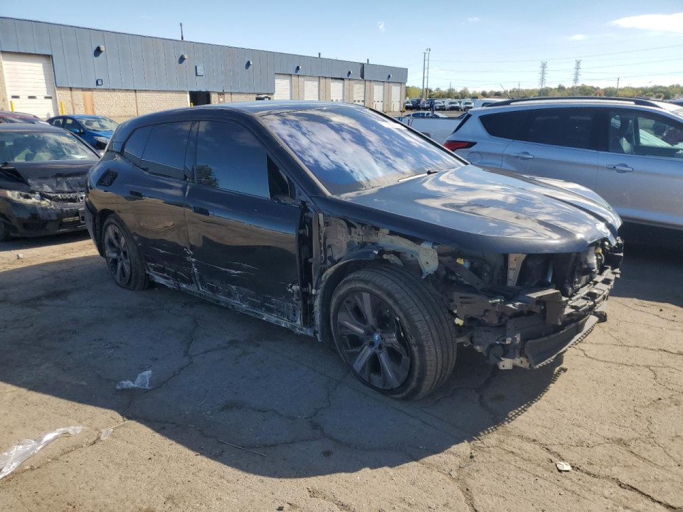 Bmw IX M60 2024 из США