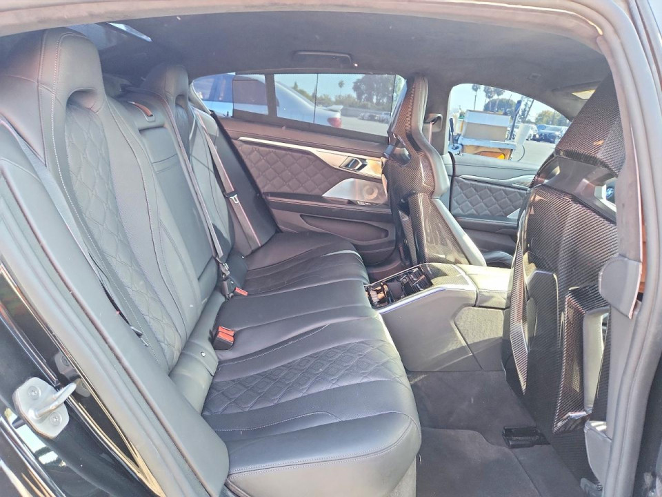 Bmw M8 2025 — Copart
