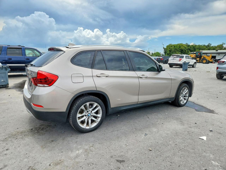 Bmw X1 2015 — Copart