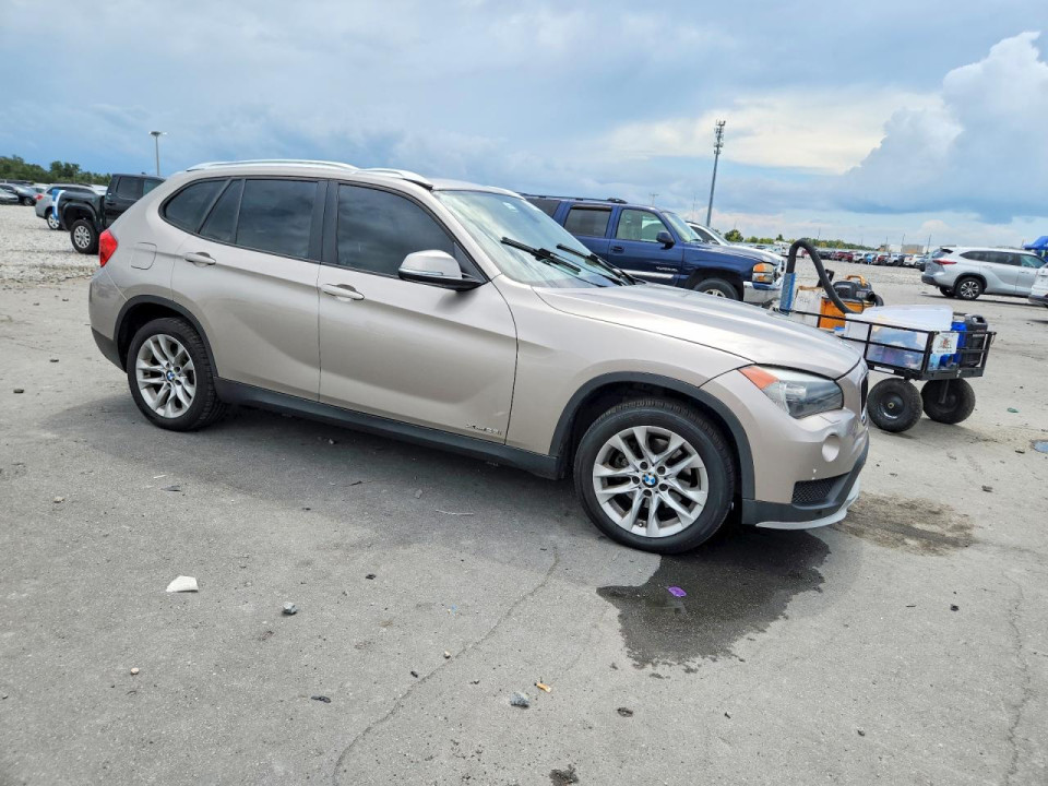 Bmw X1 2015 — Copart