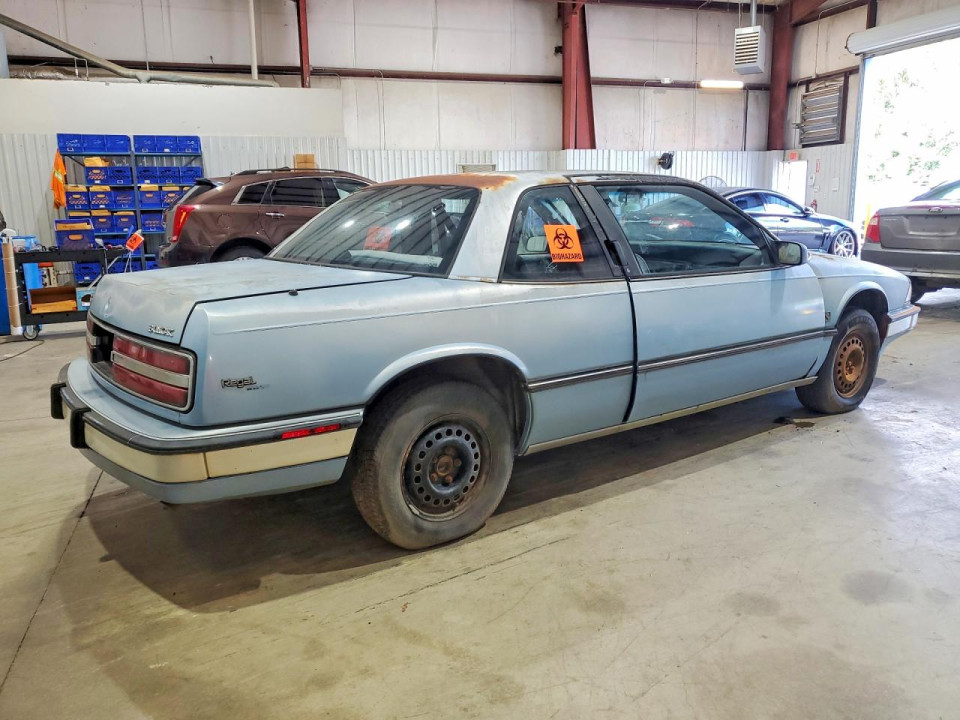 Buick REGAL 1988 — Copart