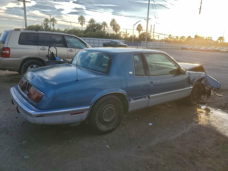 Buick RIVIERA 1993 — Copart