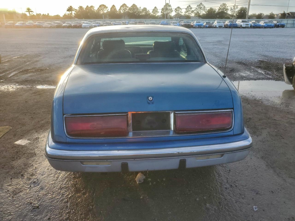 Buick RIVIERA 1993 — Copart