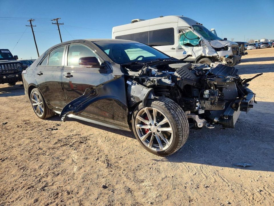 Cadillac CT4 2024 — Copart
