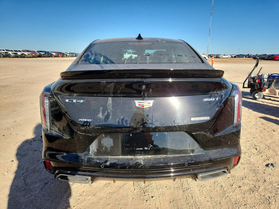 Cadillac CT4 2024 — Copart