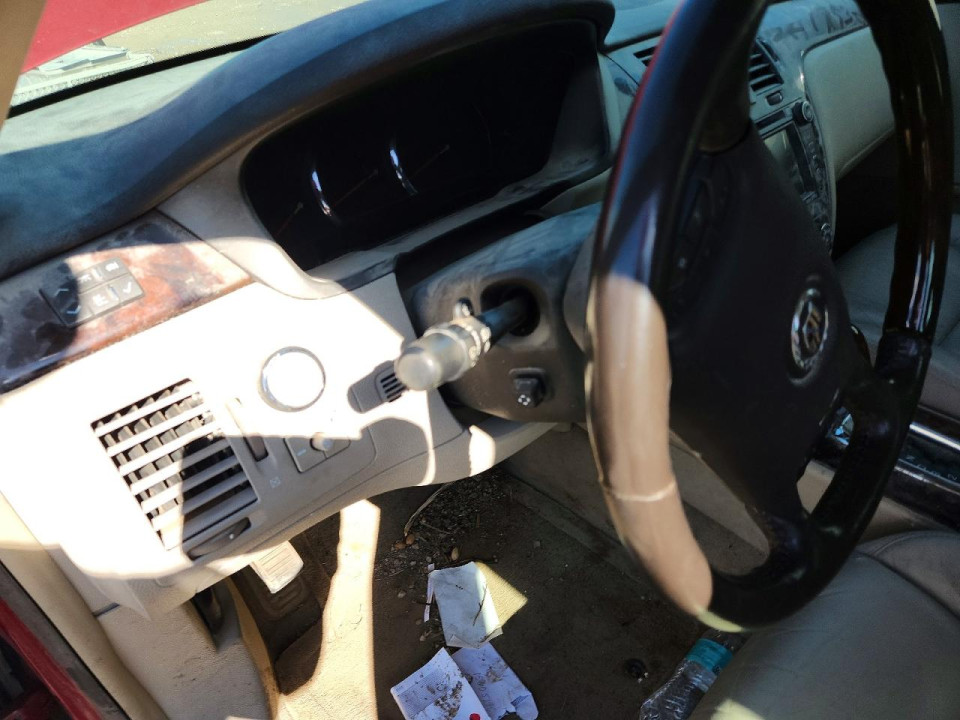 Cadillac DTS 2011 — Copart