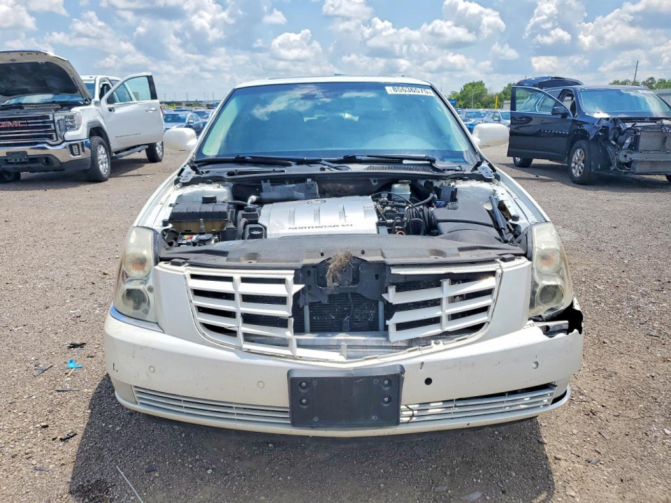 Cadillac DTS 2011 — Copart