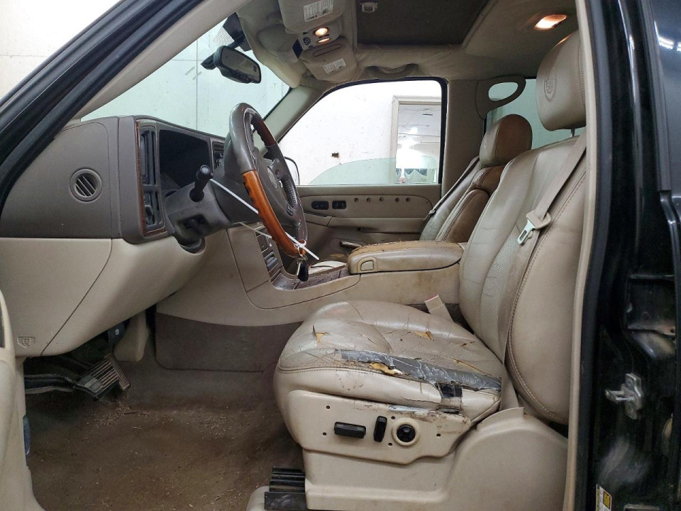 Cadillac ESCALADE 2004 — Copart
