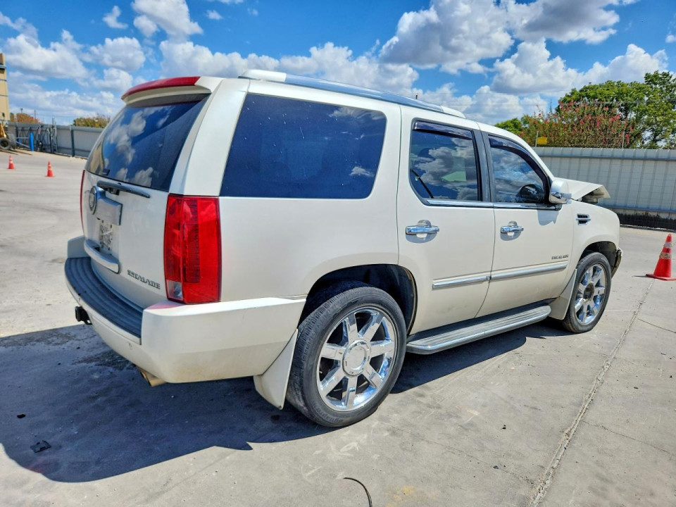 Cadillac ESCALADE 2011 — Copart