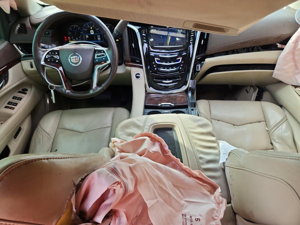 Cadillac ESCALADE 2015 — Copart